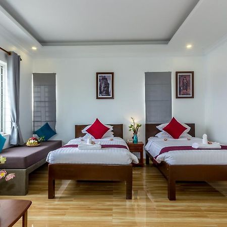 Ravel Boutique Hotel Сіємреап Екстер'єр фото