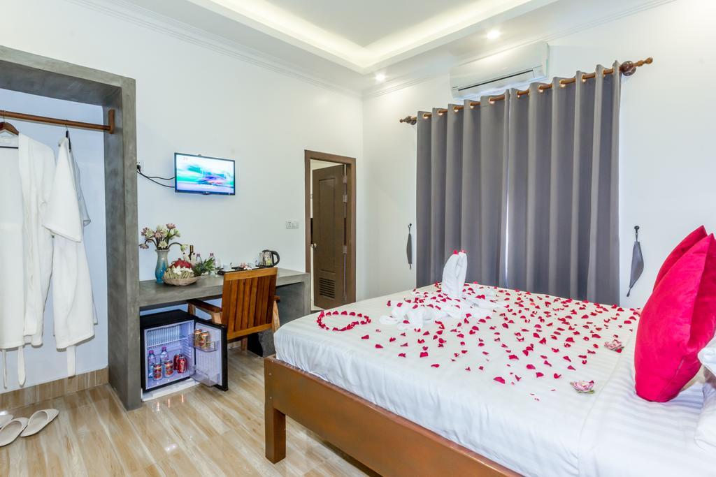 Ravel Boutique Hotel Сіємреап Екстер'єр фото