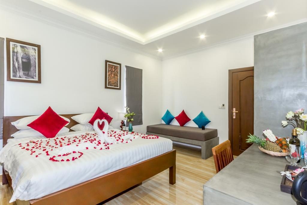 Ravel Boutique Hotel Сіємреап Екстер'єр фото